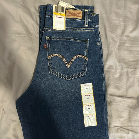 Levi's Blue Straight Leg Jeans with Timeless Style - Picture 2 of 4